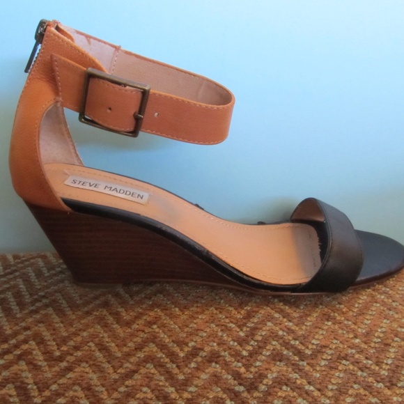 Steve Madden leather two-tone strappy wedges Exceptional look! - Picture 5 of 5